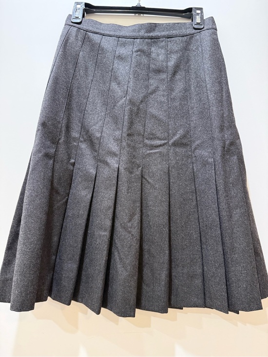 Vintage Dresses & Skirts - Classic Pleated Midi Skirt in Charcoal Gray Dark Academia Preppy Collegiate Grey